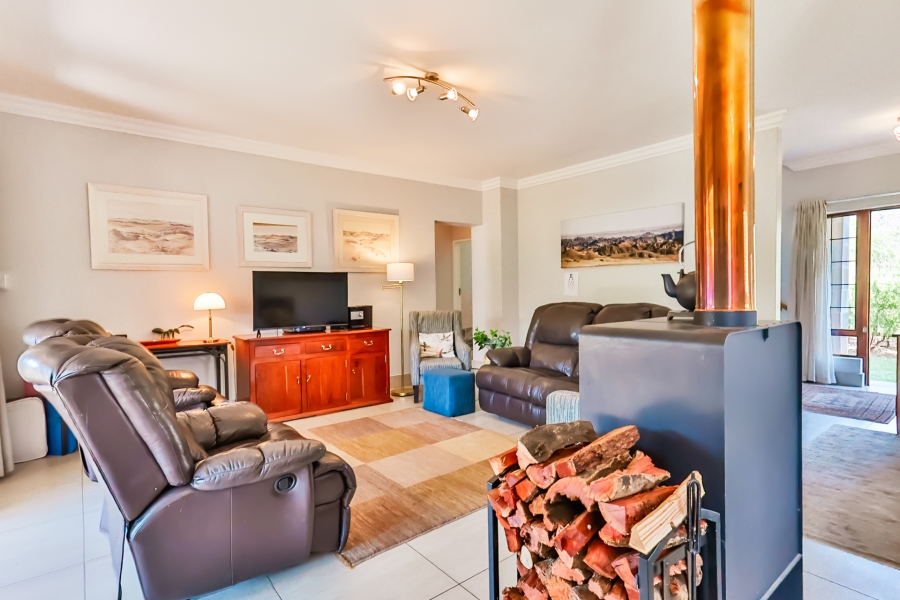 4 Bedroom Property for Sale in The Coves North West